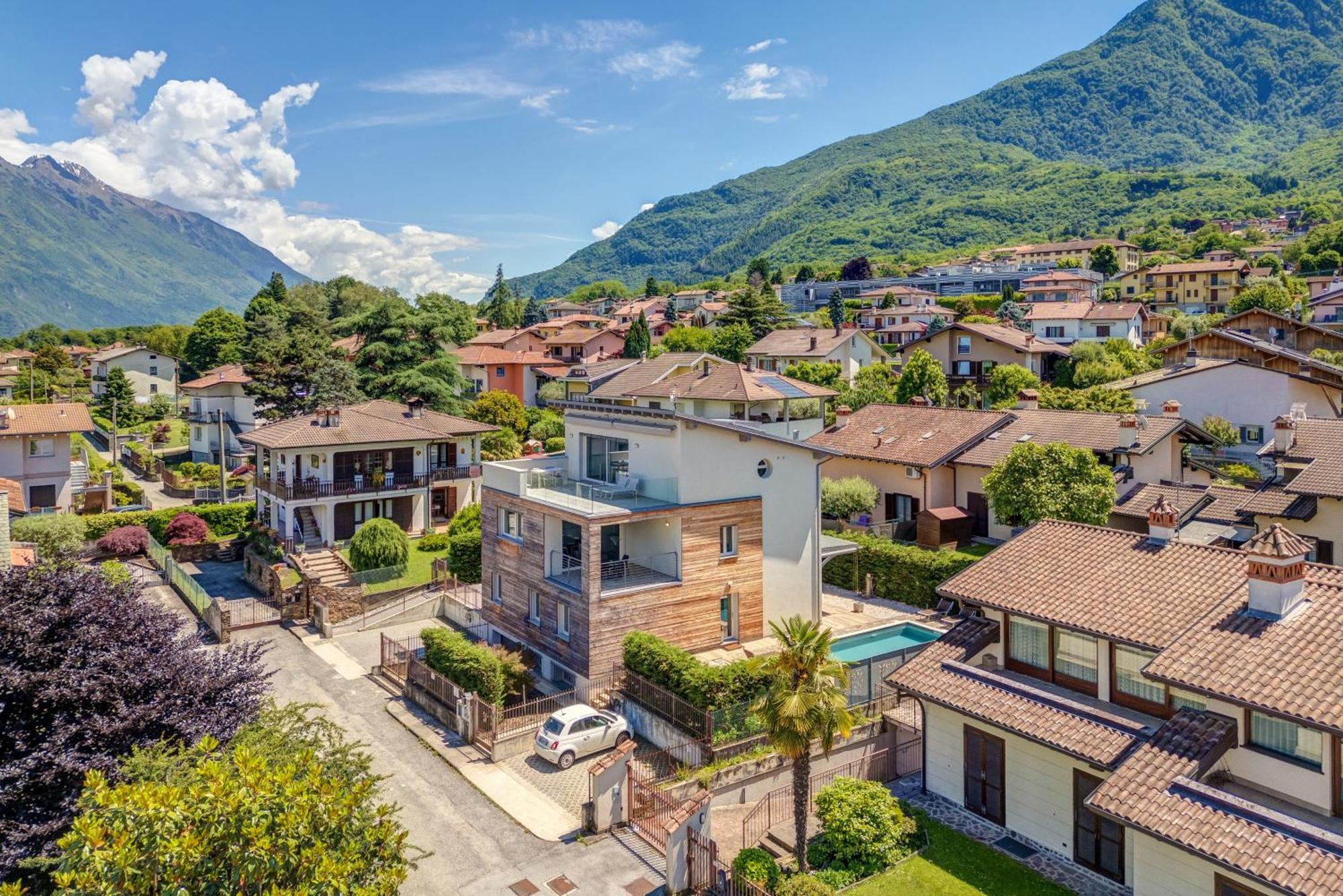 Family With Pool And Amazing Panoramic Penthouse Holiday home *